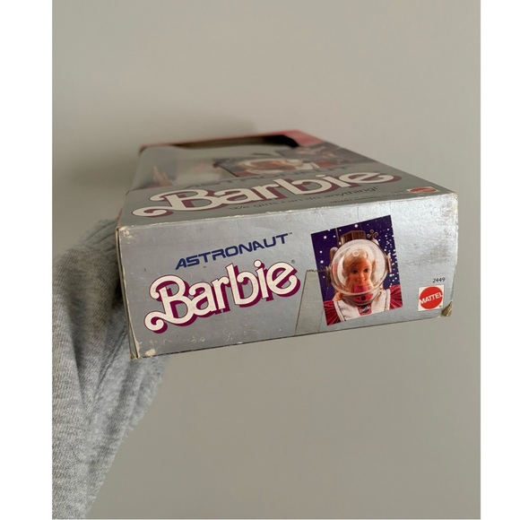 LOT OF 3 Barbie 1985 Astronaut Doll and 2 Separate Outfits - Picture 3 of 15